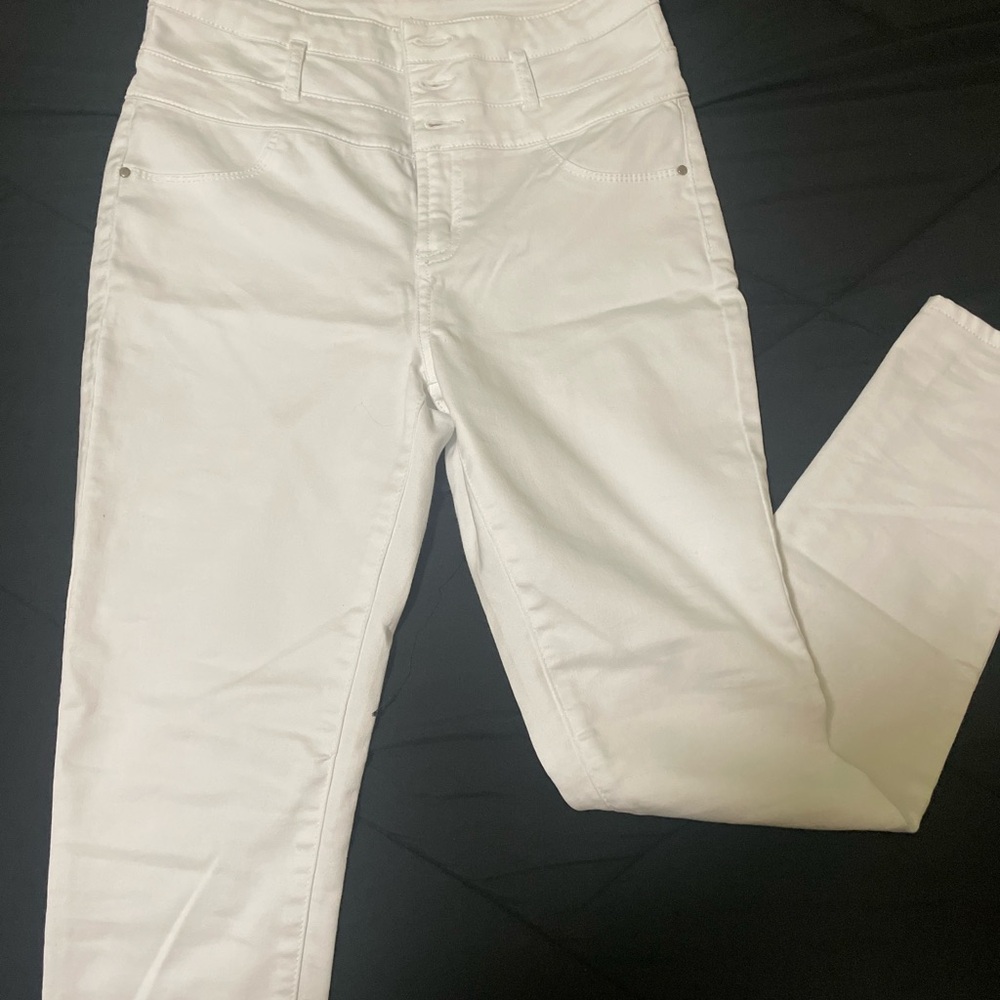 Women's White Jeans Refuge brand, size 8
